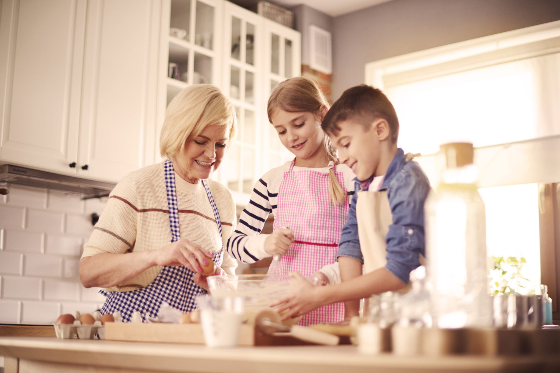 Three Intent Chefs In The Domestic Kitchen SBI 328457218 1